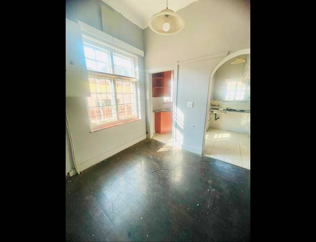 3 BEDROOM HOUSE FOR SALE IN KENSINGTON